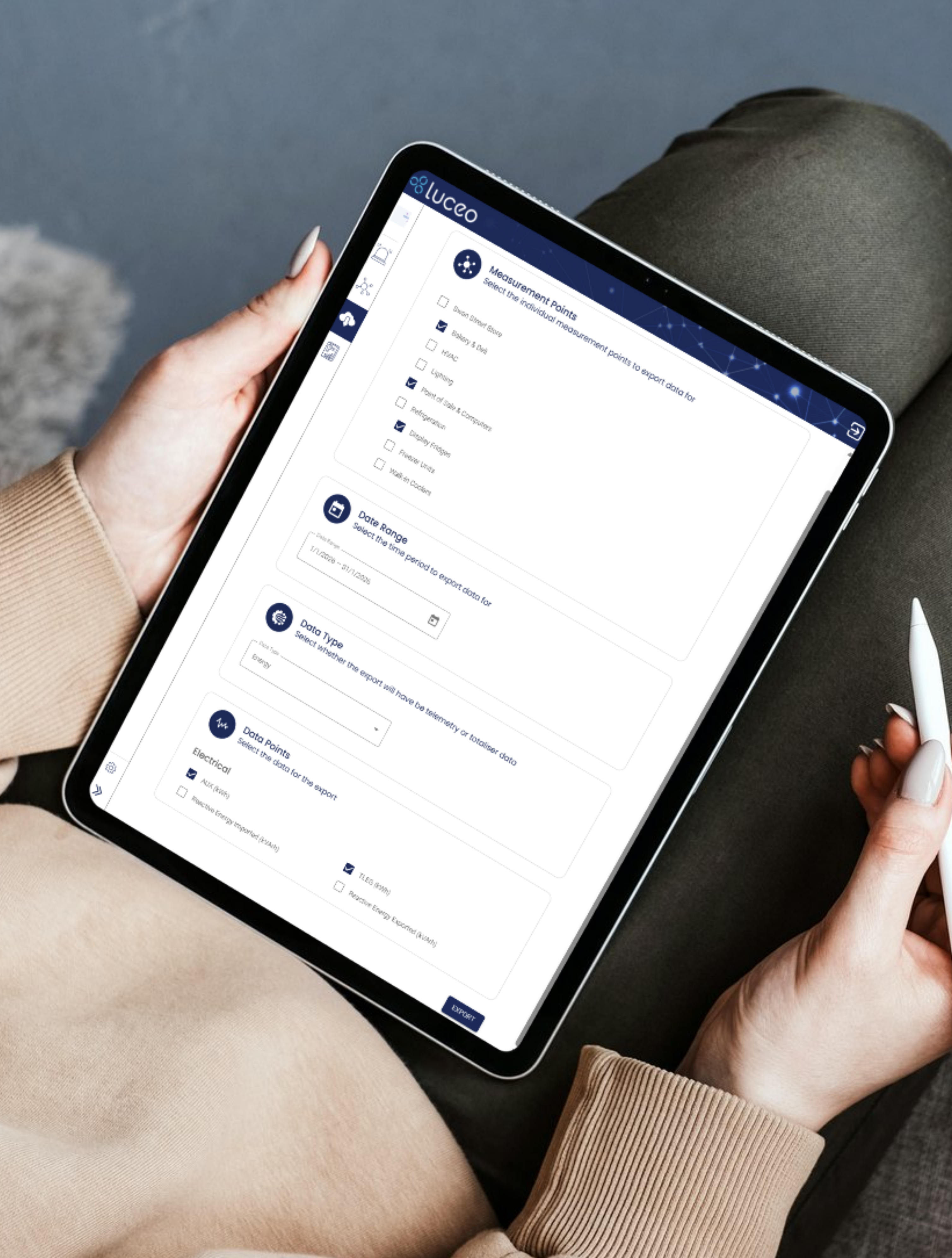 Screenshot of Luceo version 17.1 Measure points page on a tablet held by a person